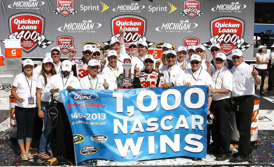 Greg-Biffle-gets-Ford-1000th-win1