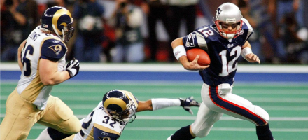 L'inizio della leggenda di Tom Brady e dei Patriots, la vittoria sui Rams nel Super Bowl XXXVI