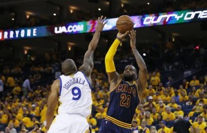 2015-nba-finals-game-five-20150615-043505-451