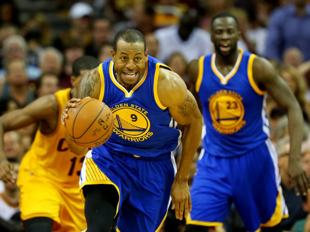 CLEVELAND, OH - JUNE 11:  Andre Iguodala #9 of the Golden State Warriors drives against the Cleveland Cavaliers in the second quarter during Game Four of the 2015 NBA Finals at Quicken Loans Arena on June 11, 2015 in Cleveland, Ohio.  NOTE TO USER: User expressly acknowledges and agrees that, by downloading and or using this photograph, user is consenting to the terms and conditions of Getty Images License Agreement.  (Photo by Ronald Martinez/Getty Images)